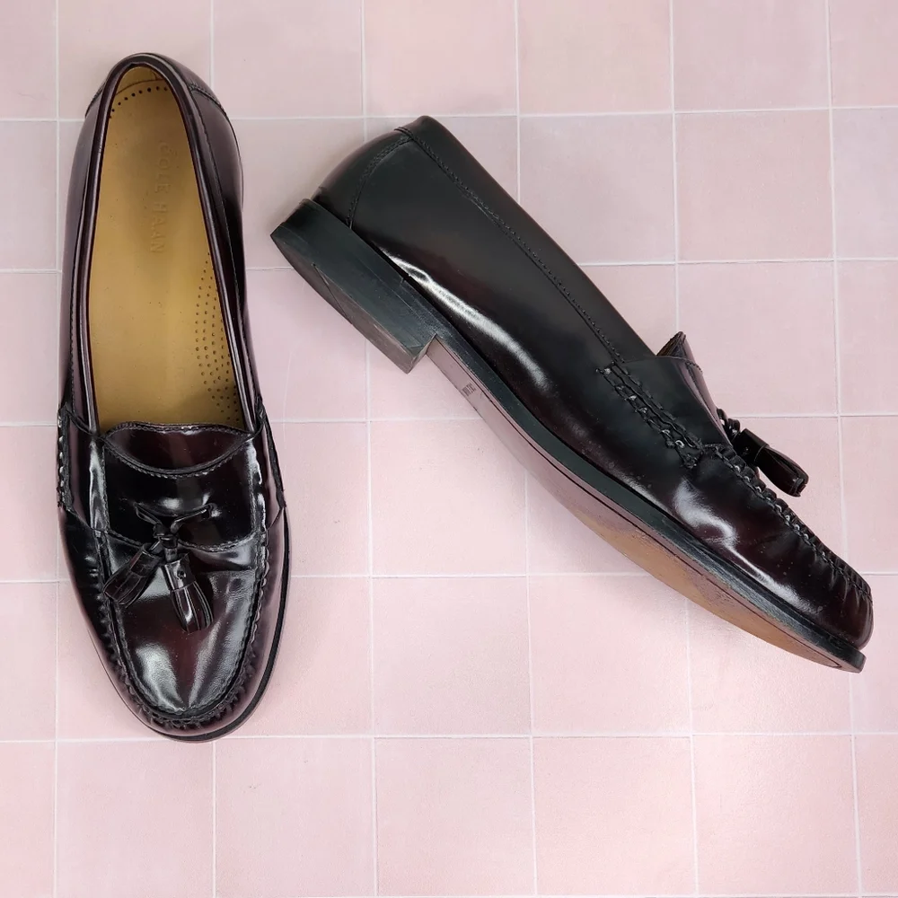Cole Haan Mens Pinch Tassel Closed Toe Penny Loafer, Burgundy